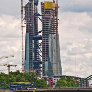 Germany. Frankfurt. Architectures, also of bodies