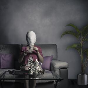 Abito di seta con tazze