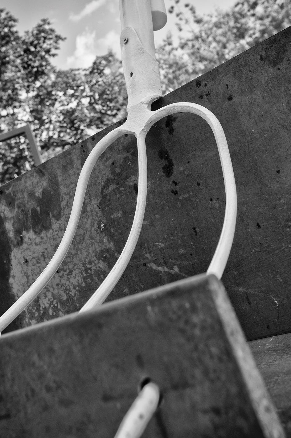 MAD@LLAB - L’ARTE CONTEMPORANEA INCONTRA IL TEATRO  ARTE: MASSIMO PALUMBO – TEATRO: “LE MATTINE DIECI ALLE QUATTRO”