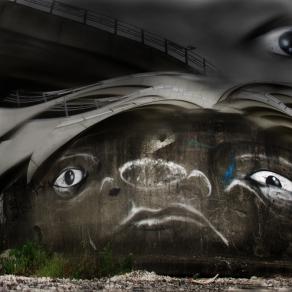 una folata di vento mi scompiglia i capelli,o è il cuscino??? pettinati maurino la mattina.