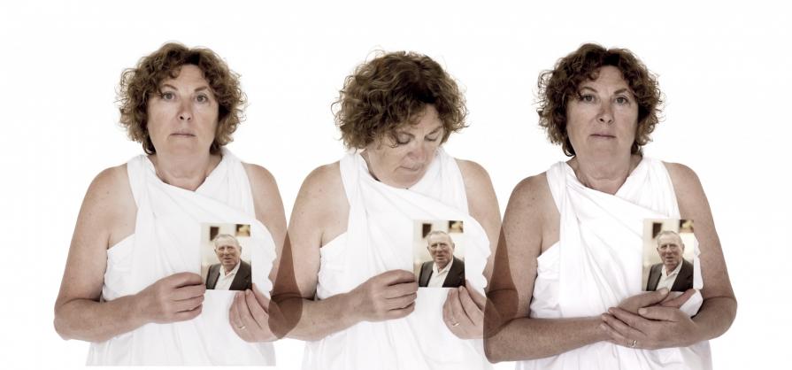 Origin_mother. A look at the past, to my mother's parents, who gave her important values ​​that she in turn was able to pass on to us. A look full of affection, respect and gratitude.