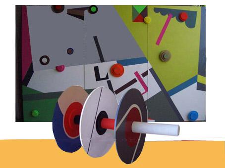 Viaggio verso la libertà  legni dipinti 240x150- 180x100x100  2005