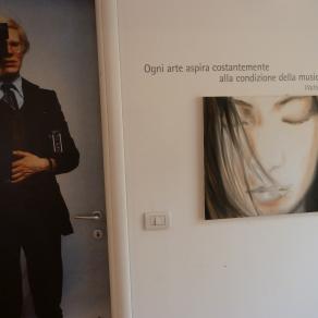 "CONTEMPORANEA",mostra personale di Silvia Caimi alla libreria Feltrinelli di Mantova.