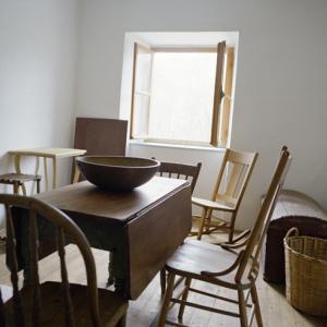 Stone house with goods brought from Immgrants oversee