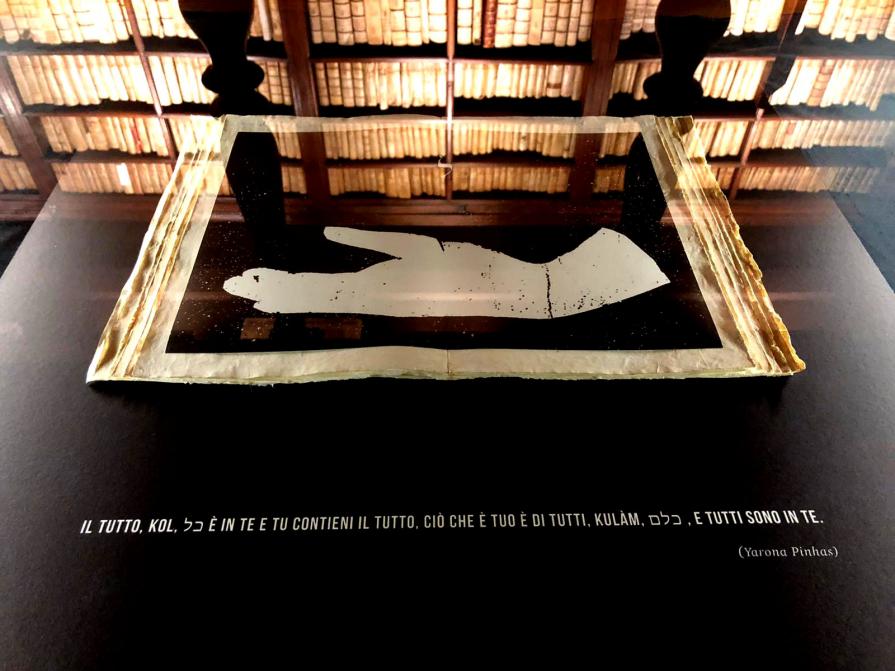 Il Tutto, Kol Il Tutto, Kol