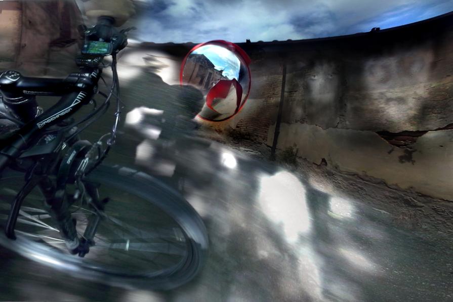 agli Aspes si gira ..loro sono li' sul muro a far da spettatori...