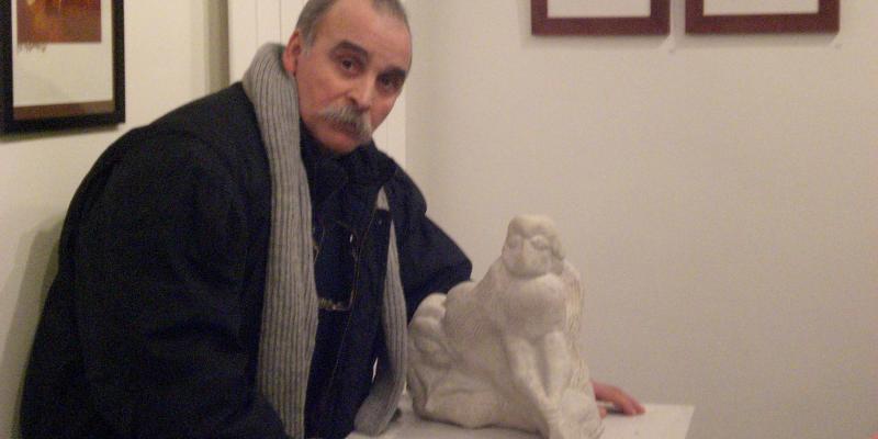 the sculptor John Giambra on permanent display in Paris