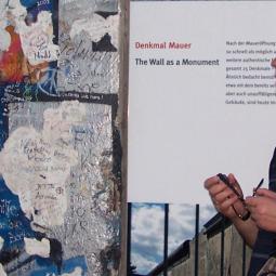 Wolrdwide network contemporary art project