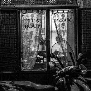 Neapolitan tea room