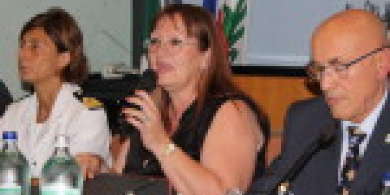 trofeo Artista dell’anno 2013. trofeo Artista dell’anno 2013.