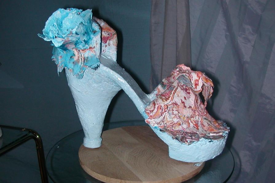 La materia prende forma e teoria del metamorfismo cromatico