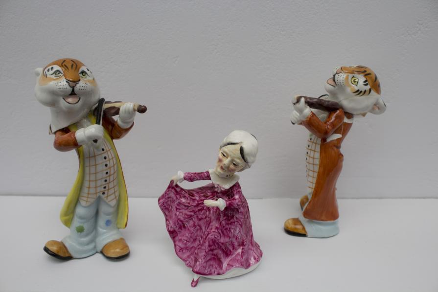 As the world falls down (tigers), Baby Can Dance