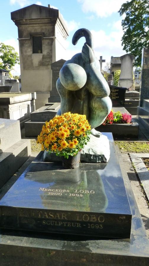 Les chrysanthèmes ( tombe de Lobo )