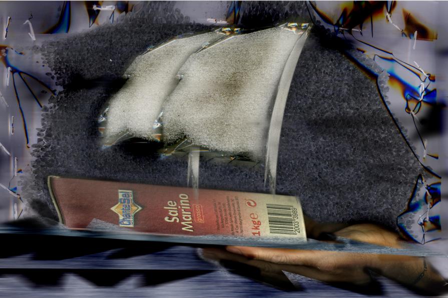 maurino in viaggio con il sale marino.