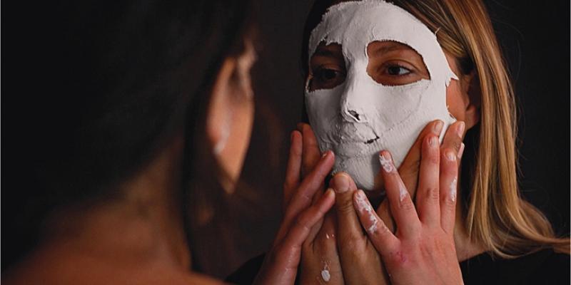 Impronte Sfiorate Paola Michela Mineo e vite custodite all’I.C.A.M. (Istituto a Custodia Attenuata per Madri) 