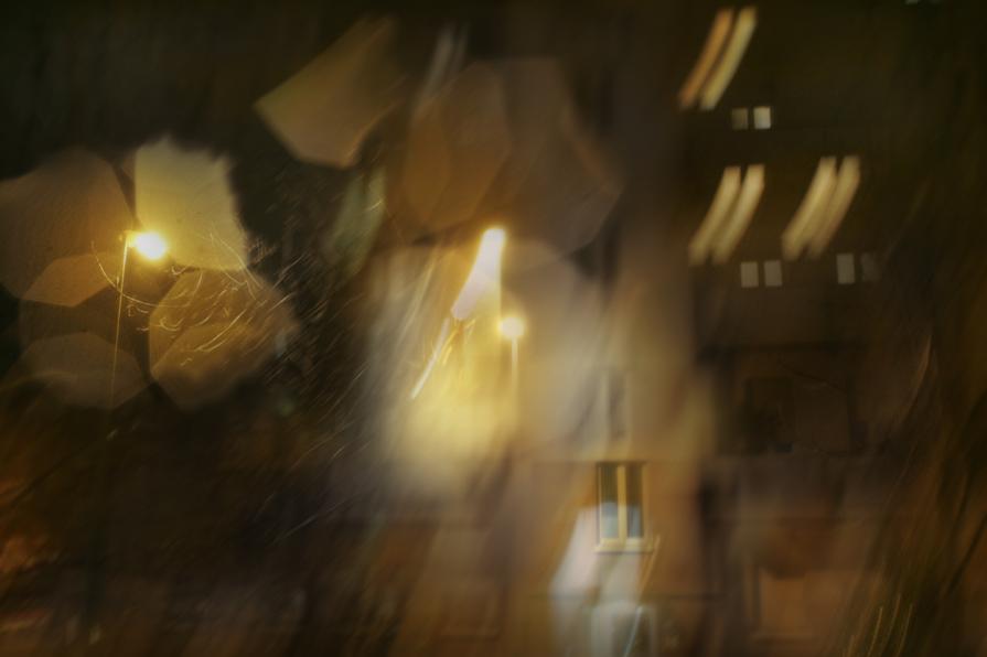 tutto vibra di fronte a casa mia...