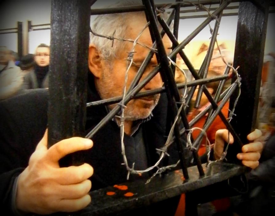 i MuRi CRoLLaNo... i FiLi SPiNaTi ReSTaNo i MuRi CRoLLaNo... i FiLi SPiNaTi ReSTaNo