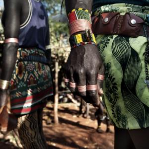 Coloratissimo abbigliamento maschile