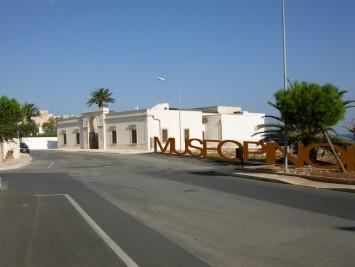 Pino Pascali: quando il museo è sul mare. Pino Pascali: quando il museo è sul mare.