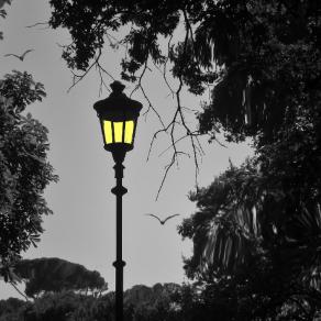 un lampione, una luce nei ricordi