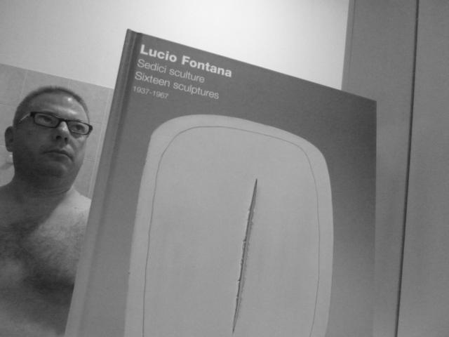 SELF PORTRAIT (dedicato a Lucio Fontana)
