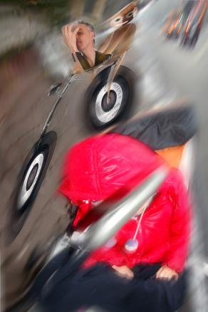 a paseggio per  via Milazzo 23.