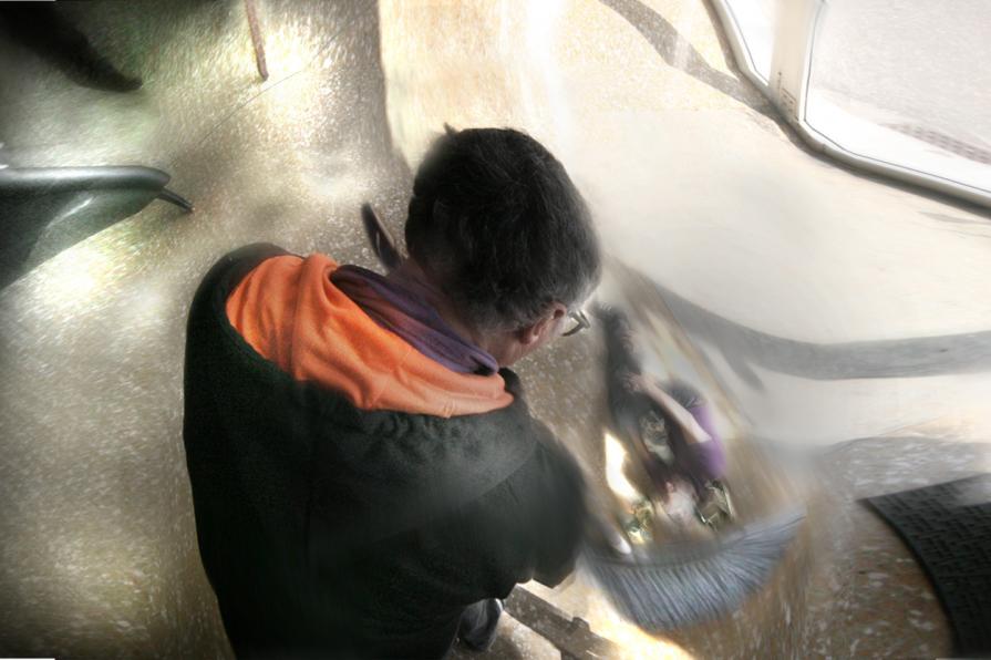 Sentirsi spazzatura,quindi innutilmente piazzabile.esodato dal mondo.