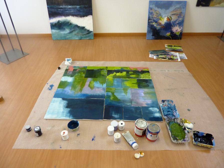 Il fondo ad acrilico.