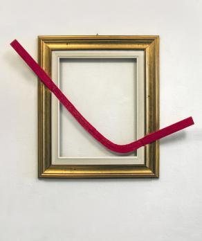 Attraverso il presente