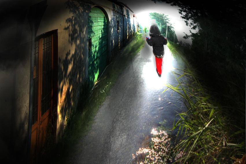 la luce fonte di vita mi attira.