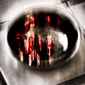 Il rito che scaccia i demoni   ( The ritual that drives out demons ) 