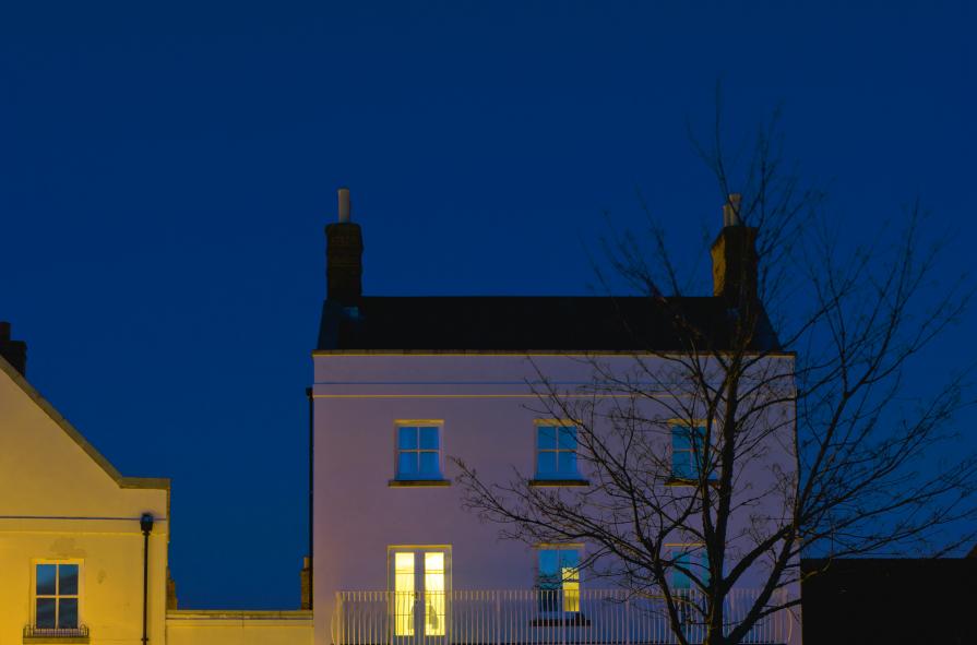 Night Windows 16 Night Windows 16