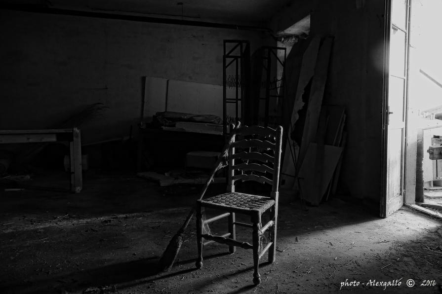 la sedia dimenticata