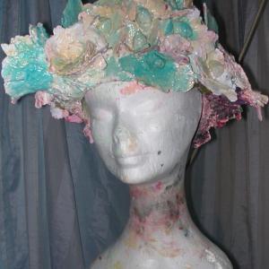 Metamorfismo cromatico della materia che prende forma Metamorfismo cromatico della materia che prende forma