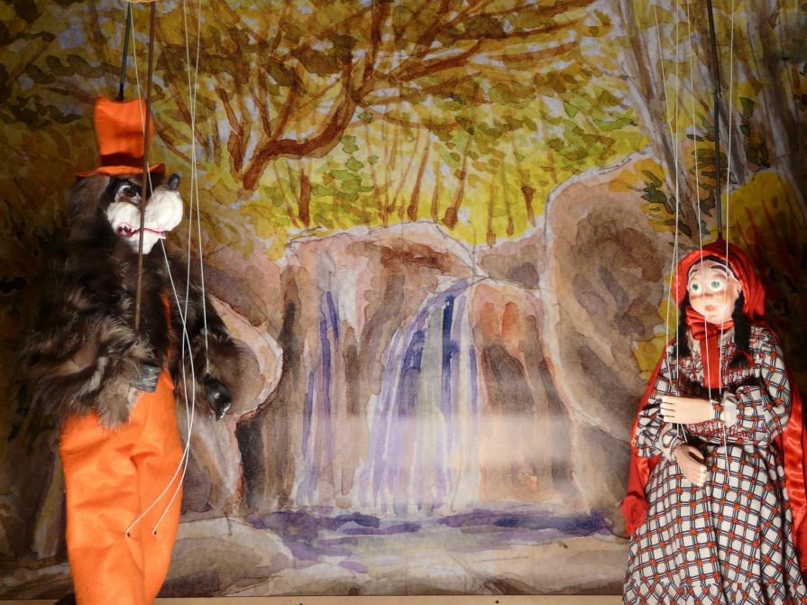 Little red cap and wolf