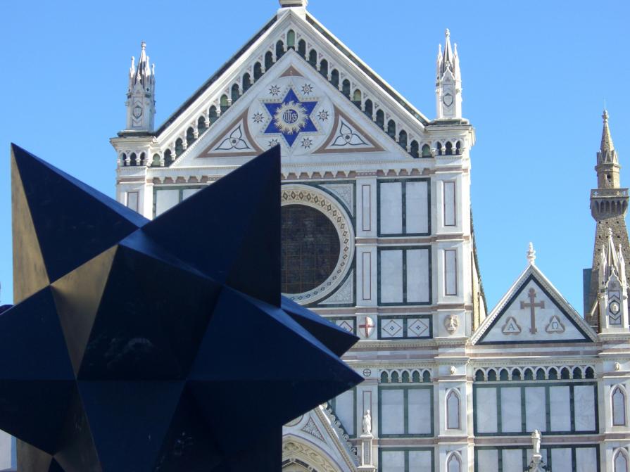 La Croce di Mimmo Paladino a Piazza S.Croce