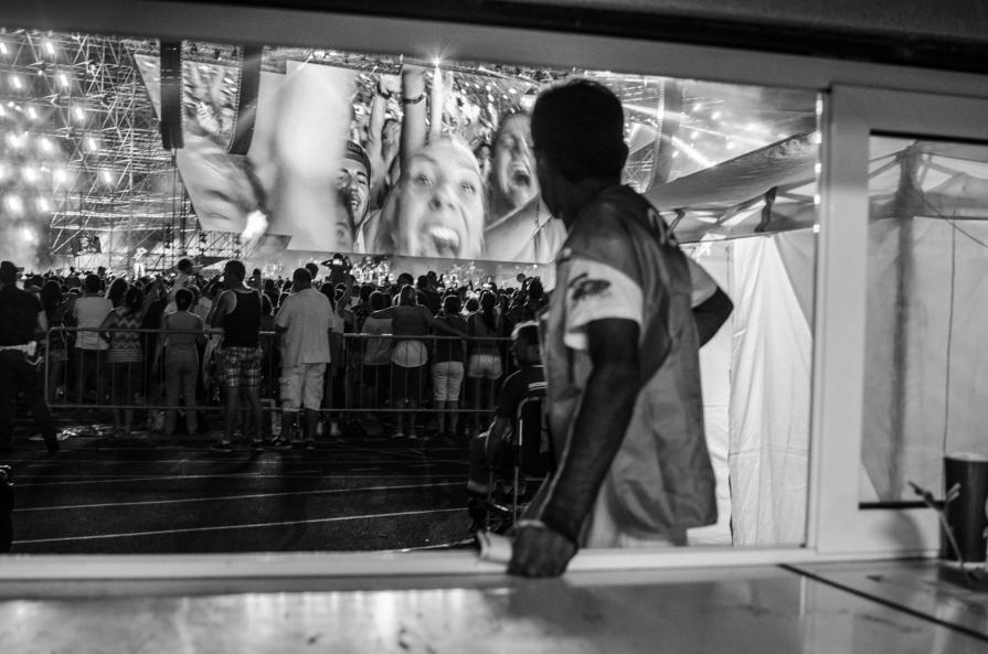 Così lontani così vicini