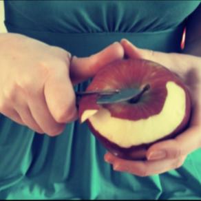 I AM THE APPLEPEELER