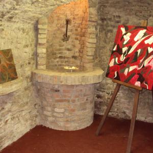 FOTO mostra LA FORMA E LA LUCE NASCOSTA.