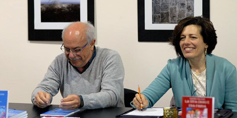Maristella Angeli e Sandro Orlandi hanno presentato i loro libri al Museo MIDAC di Belforte del Chienti(MC) Maristella Angeli e Sandro Orlandi hanno presentato i loro libri al Museo MIDAC di Belforte del Chienti(MC)