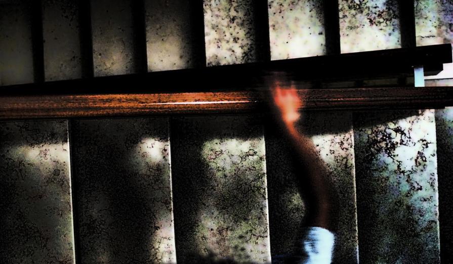 Paura di tornare a casa   ( Scared to return home ) 