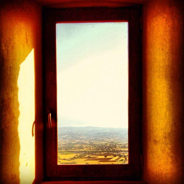 "IN THE END"Asta di beneficienza a favore IL VENTAGLIO DI O.R.A.V. di Bologna.  