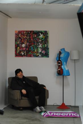 set fotografico con opere esposte