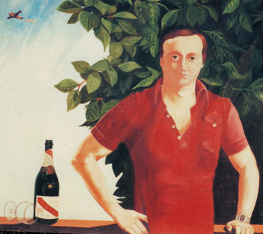 Enrico in posa classica davanti al kaki