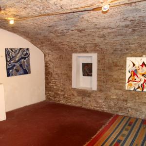 FOTO mostra LA FORMA E LA LUCE NASCOSTA.