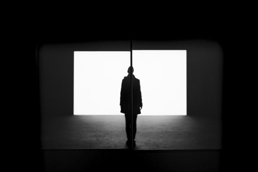 Destrutturazione Fotografica - oltre la fotografia  "Presenza in controluce"