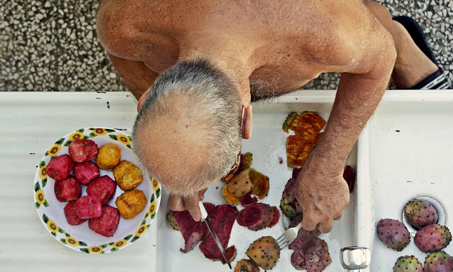 Alla frutta ci pensa il nonno!