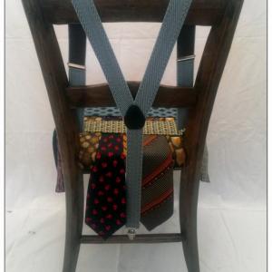 La Cravatta si è Seduta