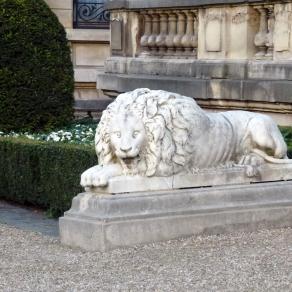 Attention je mords !