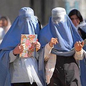 Il Narcisismo e L’incapacità di Amare Il piacere di amare fino a confondersi Il Narcisismo e L’incapacità di Amare Il piacere di amare fino a confondersi